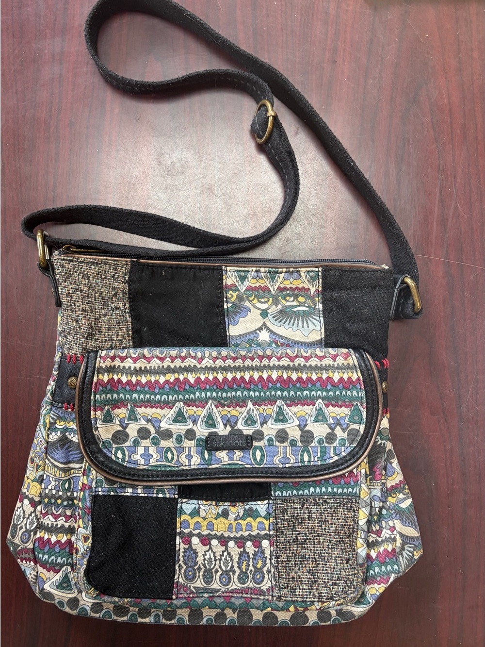 Sakroots Multicolor Patchwork Crossbody Bag multicolored zip closure VGC